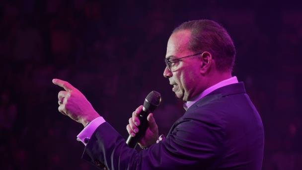 "Auténtico" Gilberto Santa Rosa cierra gira en su querida Quisqueya
