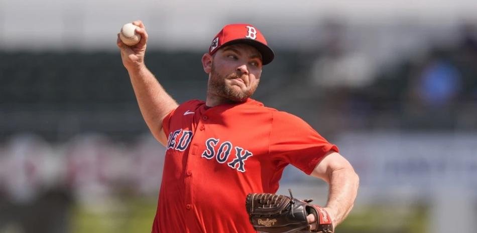 Medias rojas coloca a Liam Hendriks en la lista de lesiones de 15 días