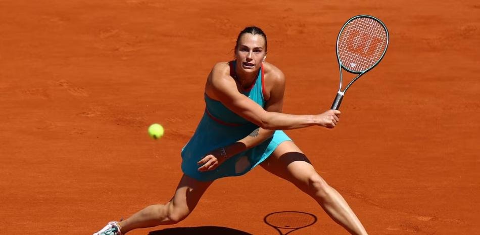 Swiatek y Sabalenka triunfan y avanzan hacia la cuarta ronda de Roland Garros