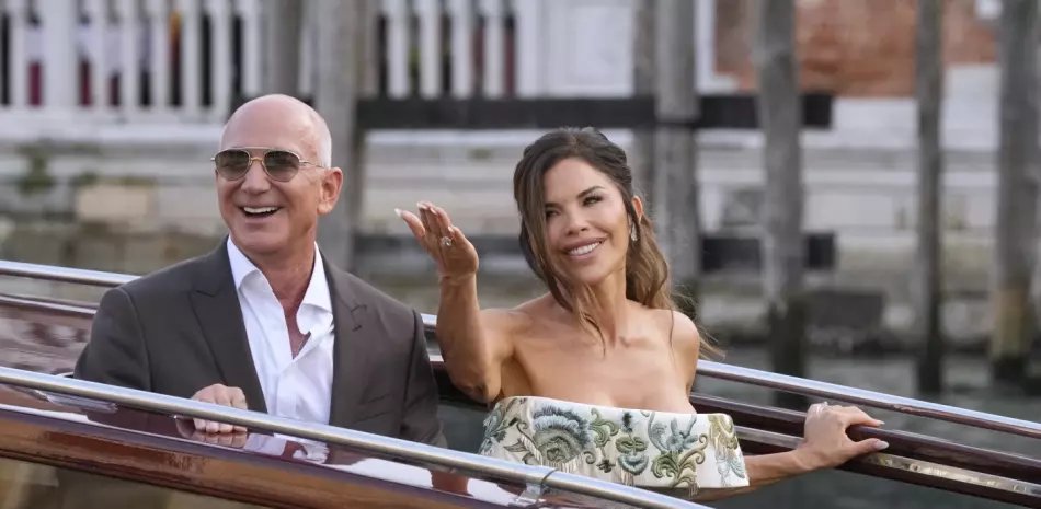 Se conoce a Jeff Bezos Speed ​​y Lauren Sánche con Venecia