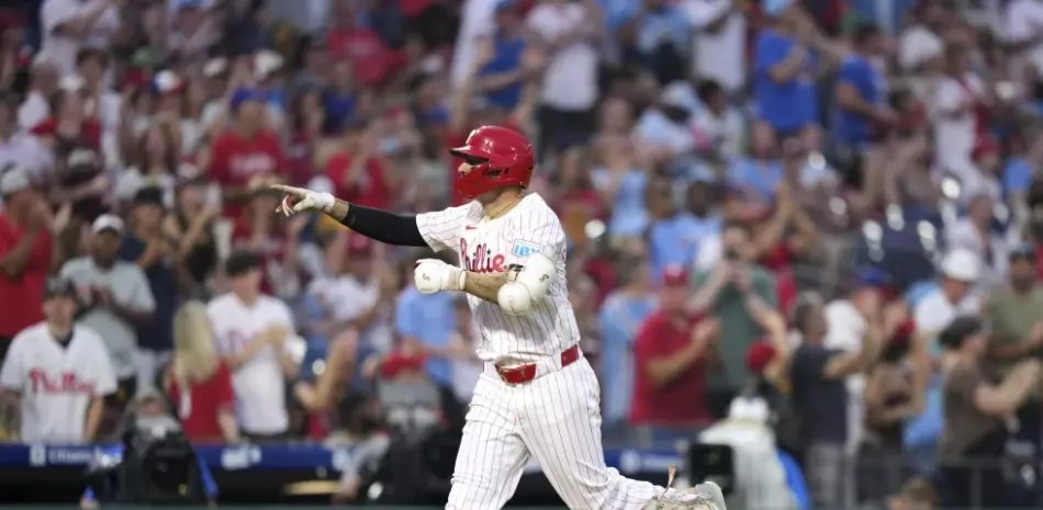 Wheeler, con 10 ponches, y los castellanos con jonrón le dan triunfo a Philis 4-0 sobre los padres