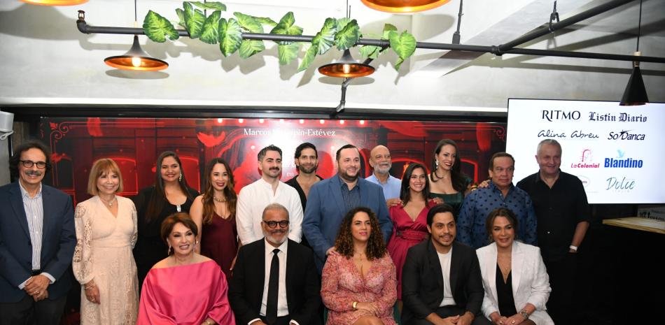 "¡Hola, Dolly!", Por primera vez en Rd y Rd y Cecilia García, Luz García y Carlos Alfredo Faule