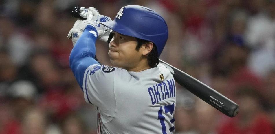 Shohei Ohtani doble pegamento y lidera el triunfo de los Dodgers sobre Rojos