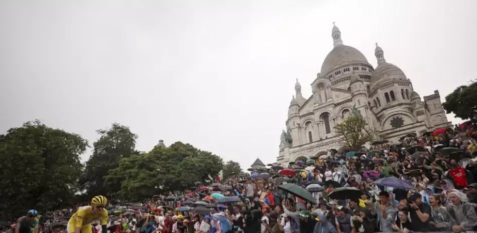 Tadej Pugačar no competirá en el recorrido por España para descansar después del Tour de Francia