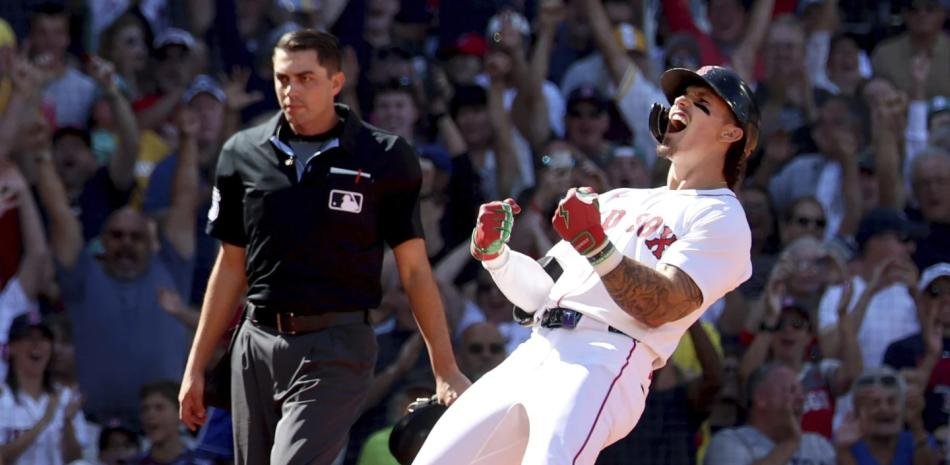 El jonrón dentro del parque de Durán le da a Boston el triunfo se pliega a los piratas