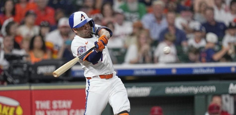 El jonrón de Altuve impulsa las estrellas para superar a Los Angels, 8-3