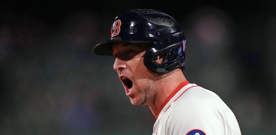 La clave de Bregman golpeó a los calcetines rojos en los guardianes